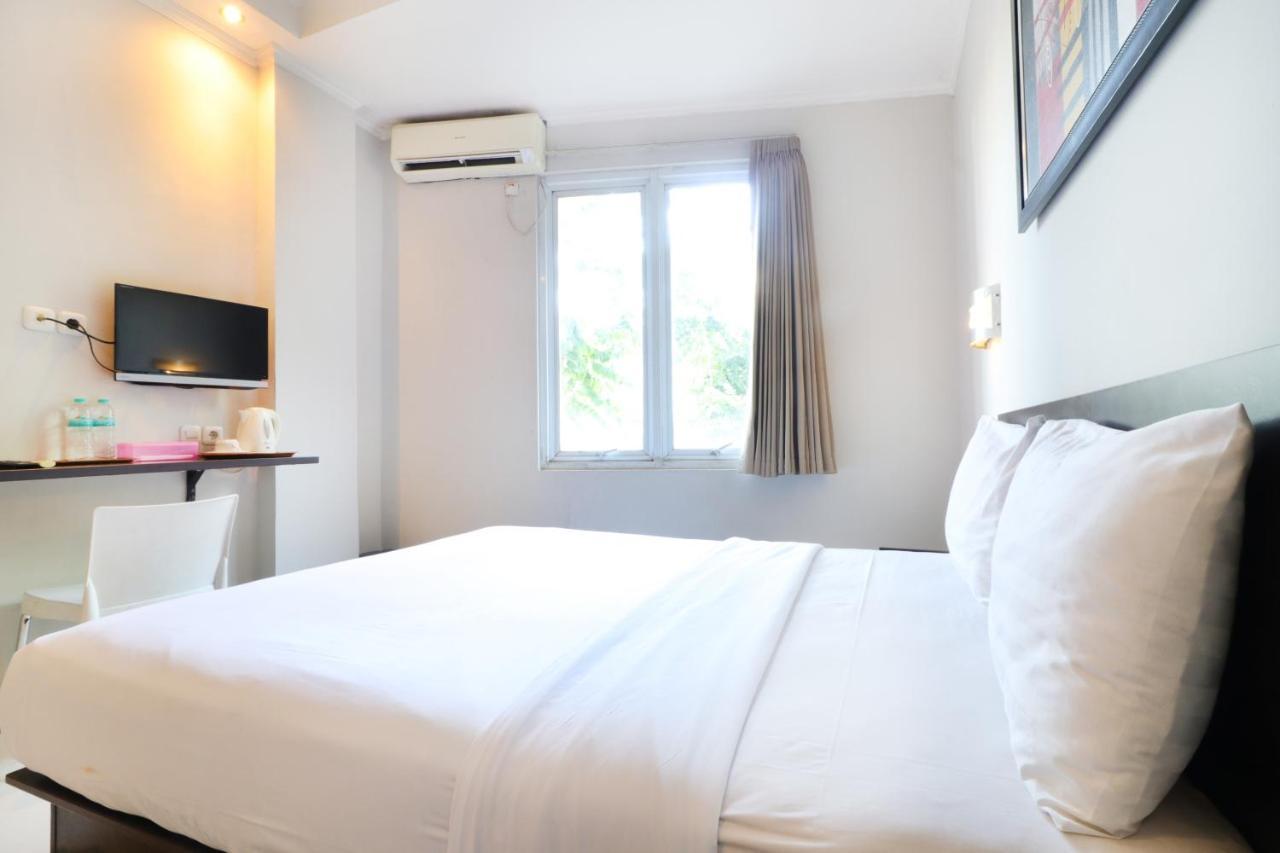 Urbanview Hotel Grand Malabar Bandung Exterior foto