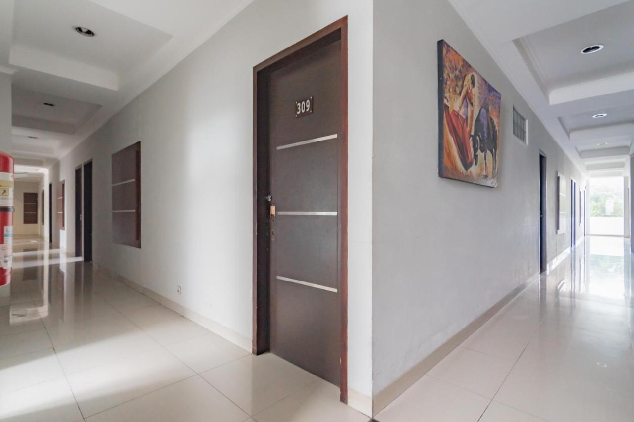 Urbanview Hotel Grand Malabar Bandung Exterior foto